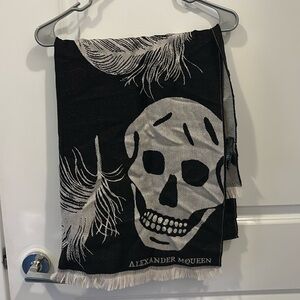 Alexander McQueen Skull Wool Scarf Auth